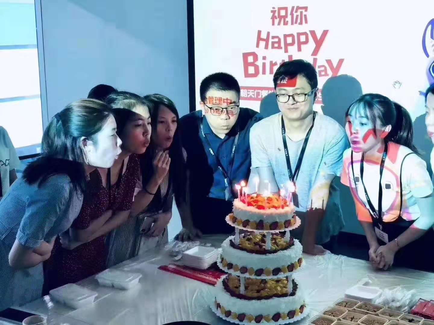 九月生日會(huì)遇上中秋宴，雙倍關(guān)懷雙倍幸福！