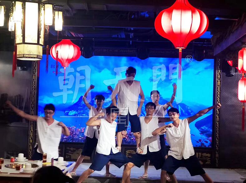 正宗特色火鍋加盟費(fèi)多少，不妨來算一下