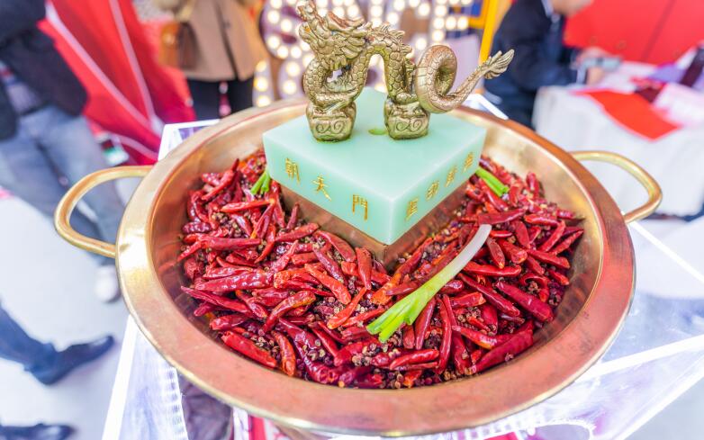 吃特色火鍋店的必點(diǎn)菜品有哪些？