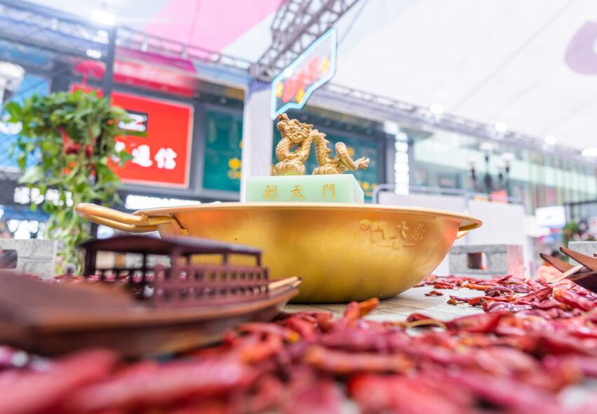 自貢開火鍋加盟店怎么樣？賺不賺錢？