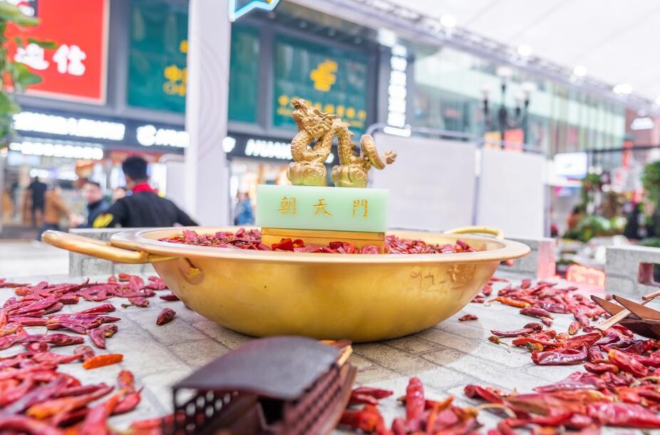 哈密開火鍋加盟店如何經(jīng)營(yíng)？怎么管理？