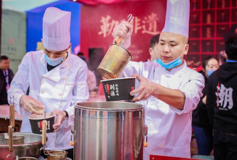 如何讓出色的服務(wù)為你的火鍋店加分？