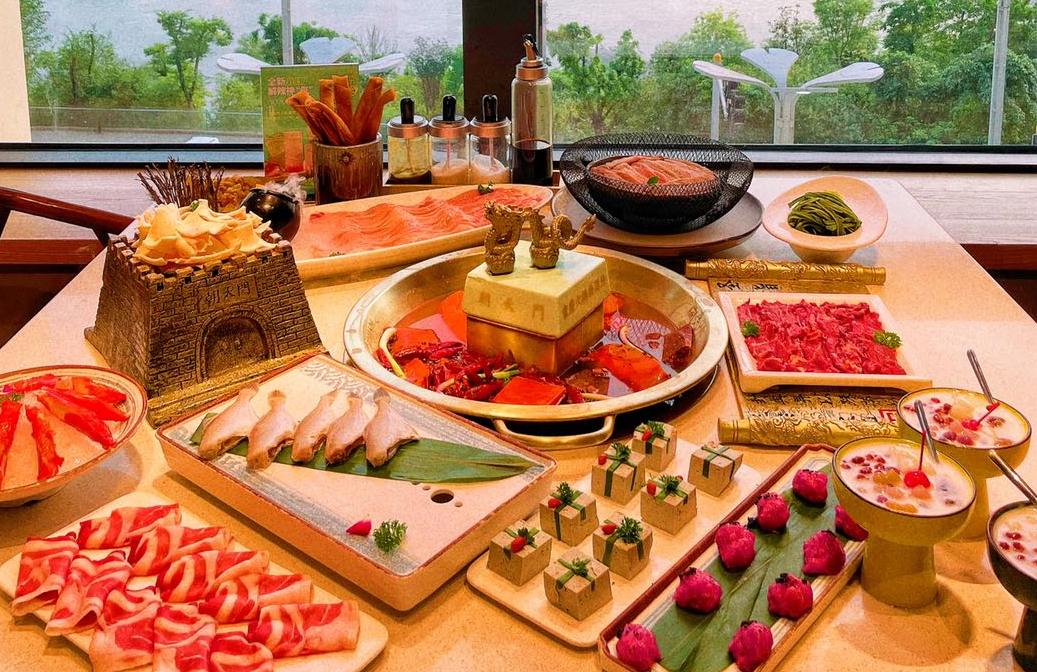 來重慶吃朝天門火鍋，享受舌尖上的非遺盛宴！