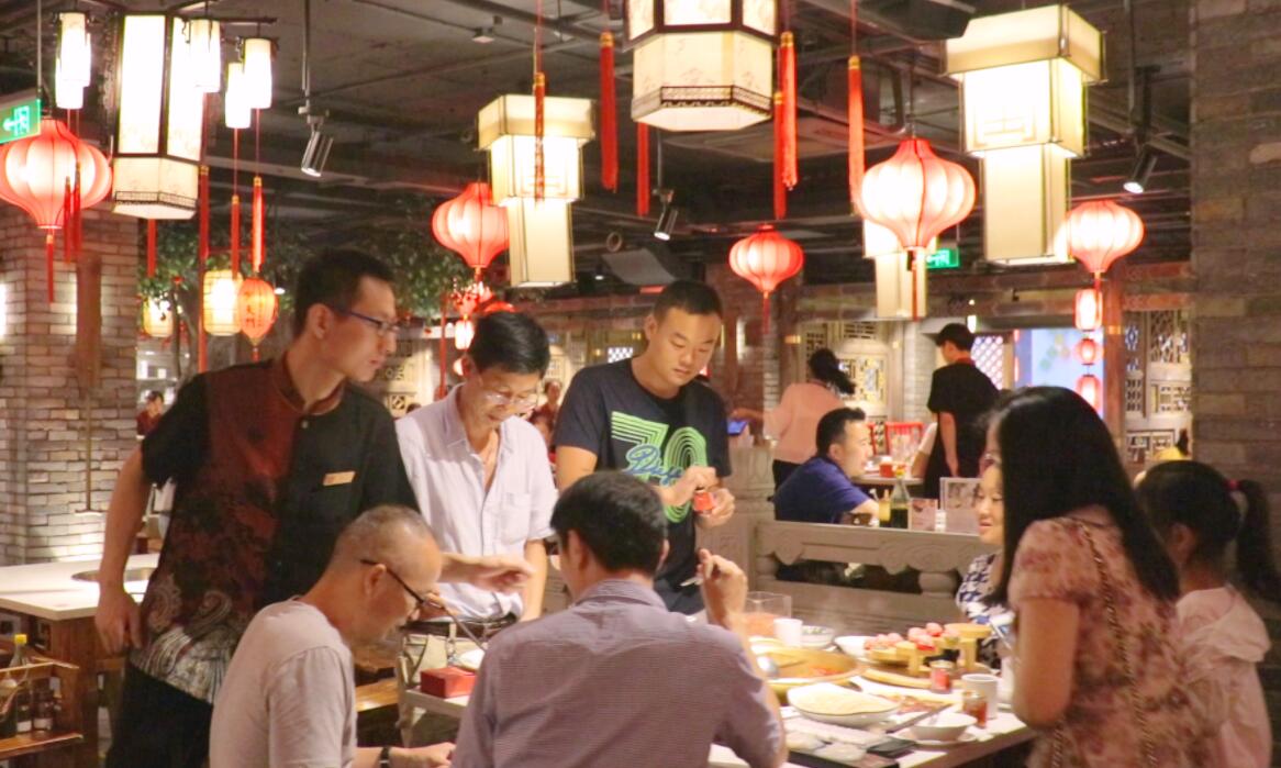 為什么社區(qū)咖啡館，在餐飲火鍋界快速崛起？