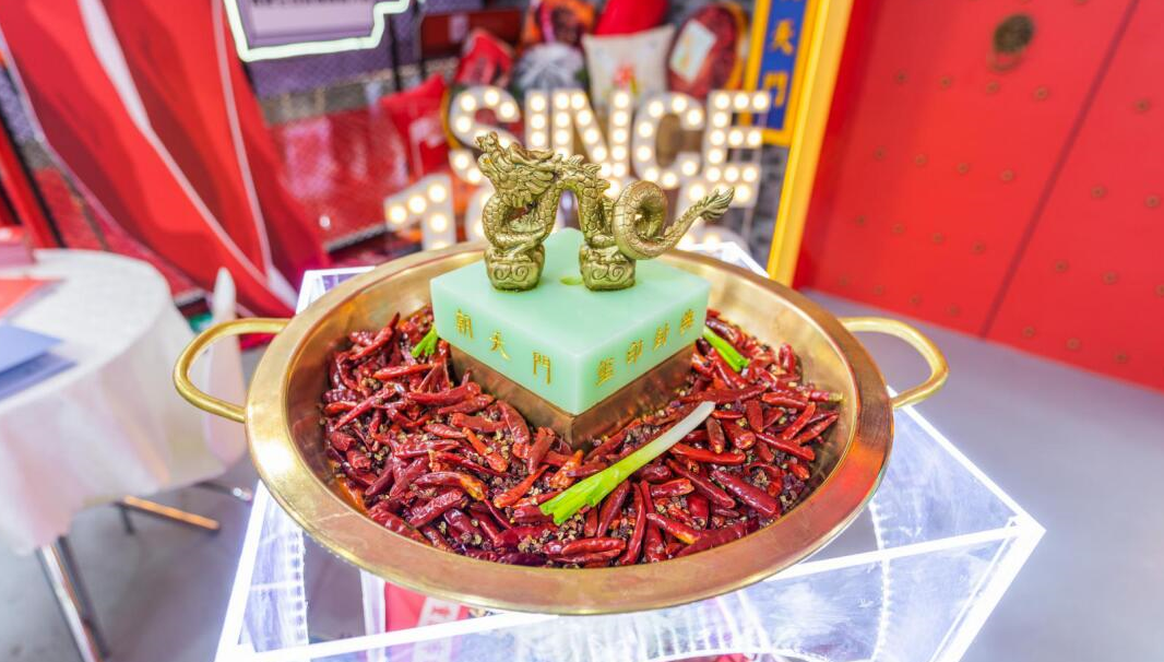 火鍋店鍋底創(chuàng)新浪潮來臨，一鍋湯撬動火鍋百億市場！